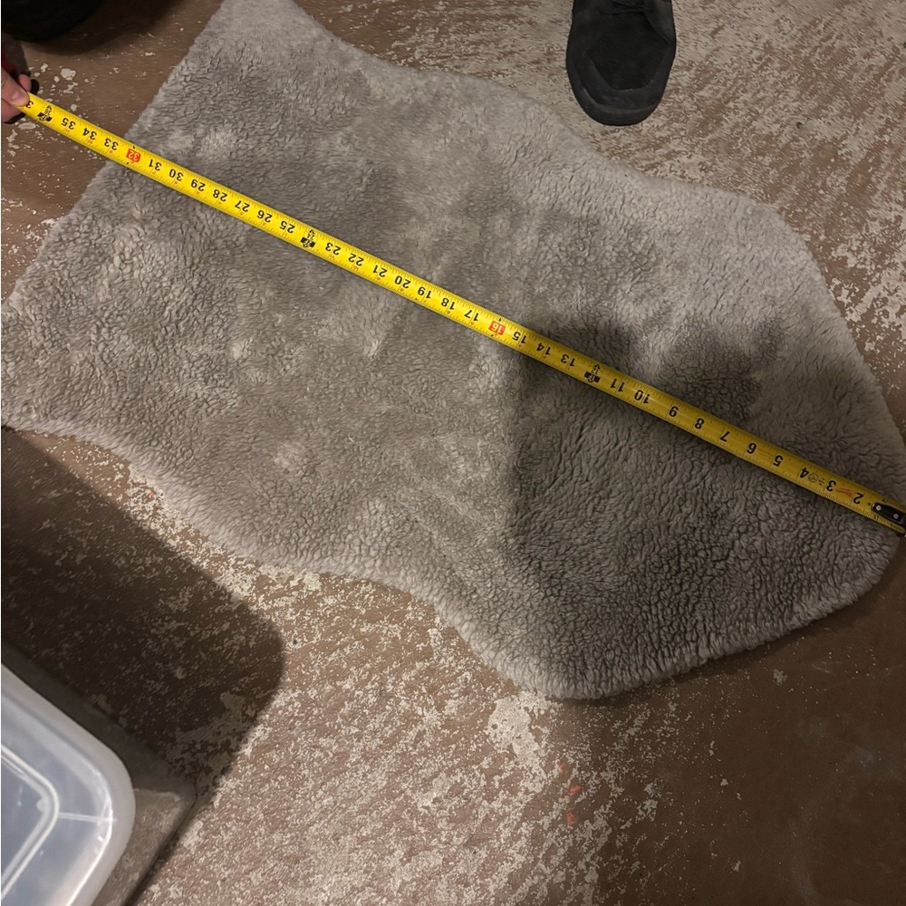 Soft Gray Rug - Picture 3 of 3